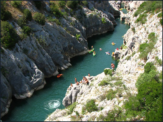 Canoë dans les gorges de l'Hérault